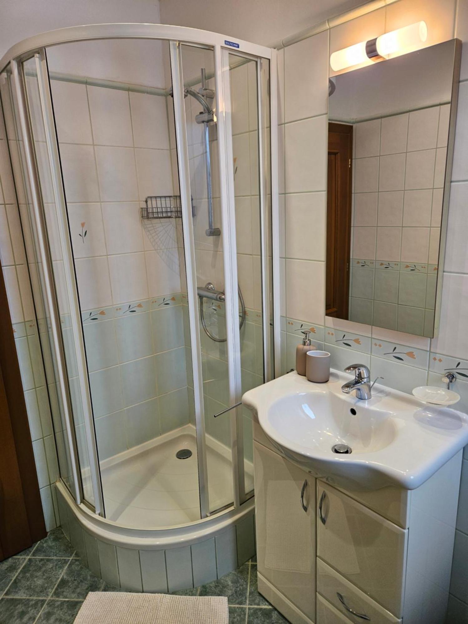 Happy House Apartments & Sauna Spindleruv Mlyn Bagian luar foto